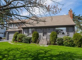 6 Terrace Rd, West Hartford, CT 06107