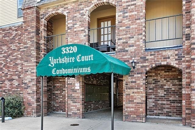 1st image of 3320 N Arnoult Rd APT 220