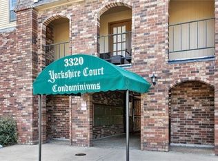 3320 N Arnoult Rd APT 220, Metairie, LA 70002