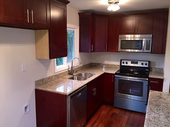 5th image of 16105 37th Ln S