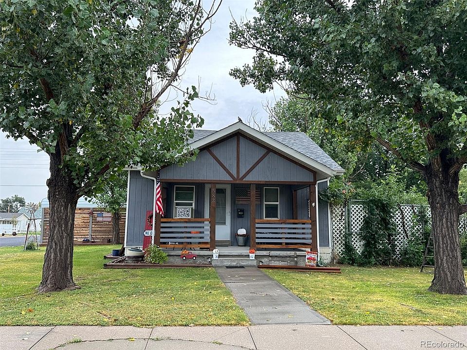 2nd image of 582 Main Avenue