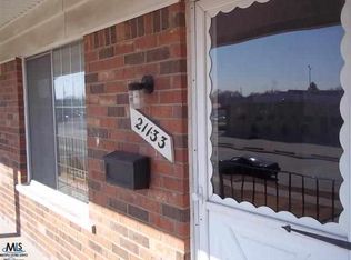 21133 Hayes Ave, Eastpointe, MI 48021