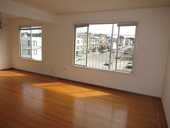 3rd image of 1301 40th Ave