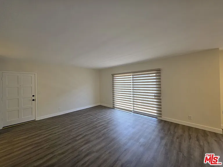 2228 20th St #5 — Photo 5