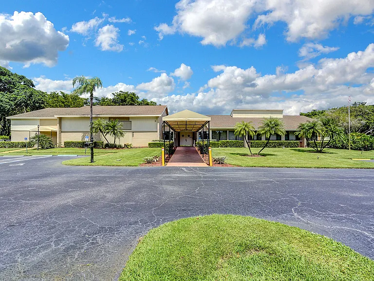 14608 Country Side Ln — Photo 25