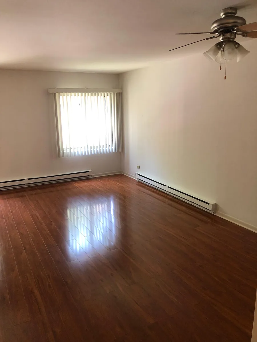 Building Photo - 1417 Ashland Ave #6