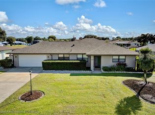 327 Anderson St NE, Lake Placid, FL 33852