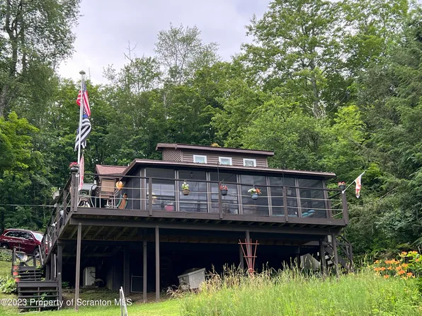 314 Lakeview Dr, Kingsley, PA 18826
