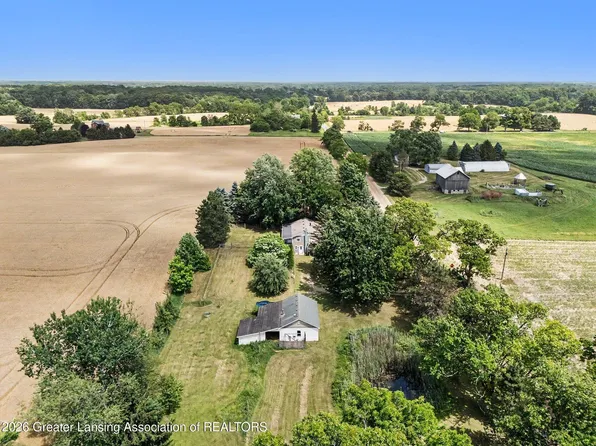 3355 E Braden Rd, Perry, MI 48872