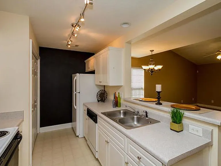 227 Caldwell Cir — Photo 12