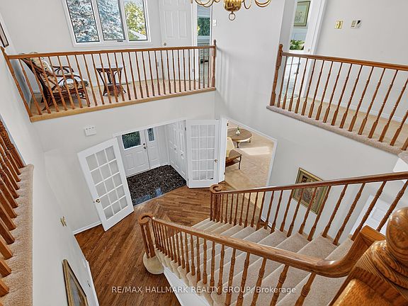 4th image of 20 Halldorson Cres