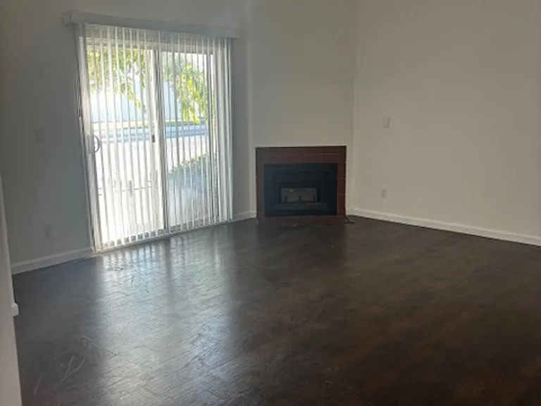 2818 W Avenue K8 — Photo 26