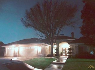 8118 Willoughby Ct, Bakersfield, CA 93313