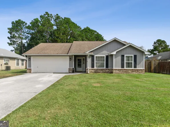 102 Almond Cir, Kingsland, GA 31548