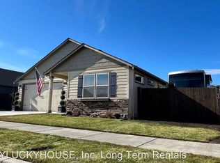 779 NW 26th St, Redmond, OR 97756