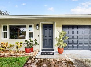 908 SW 36th Ter, Palm City, FL 34990