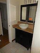 Bathroom sink
