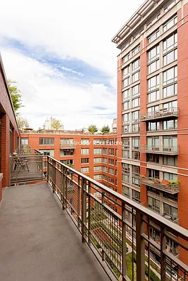 Rented by Mirador Real Estate | media 37