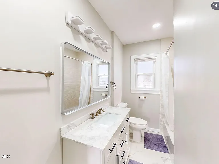 1020 Washington Ave — Photo 8