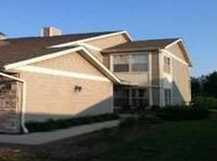 162 Penny Ln, Sycamore, IL 60178