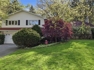 58 Landsdowne Ln, Rochester, NY, 14618