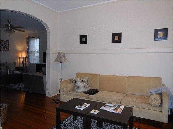 4th image of 2207-09 S Gayoso St