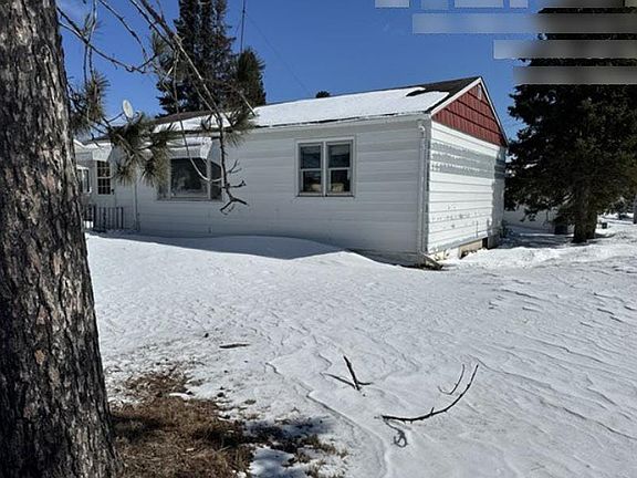 3rd image of 512 Memorial Dr