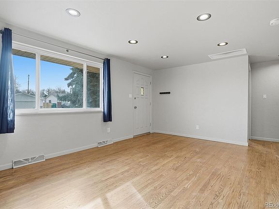 3rd image of 8123 W Iowa Avenue