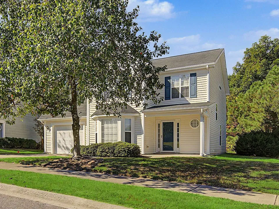 433 Holly Thorn Trce