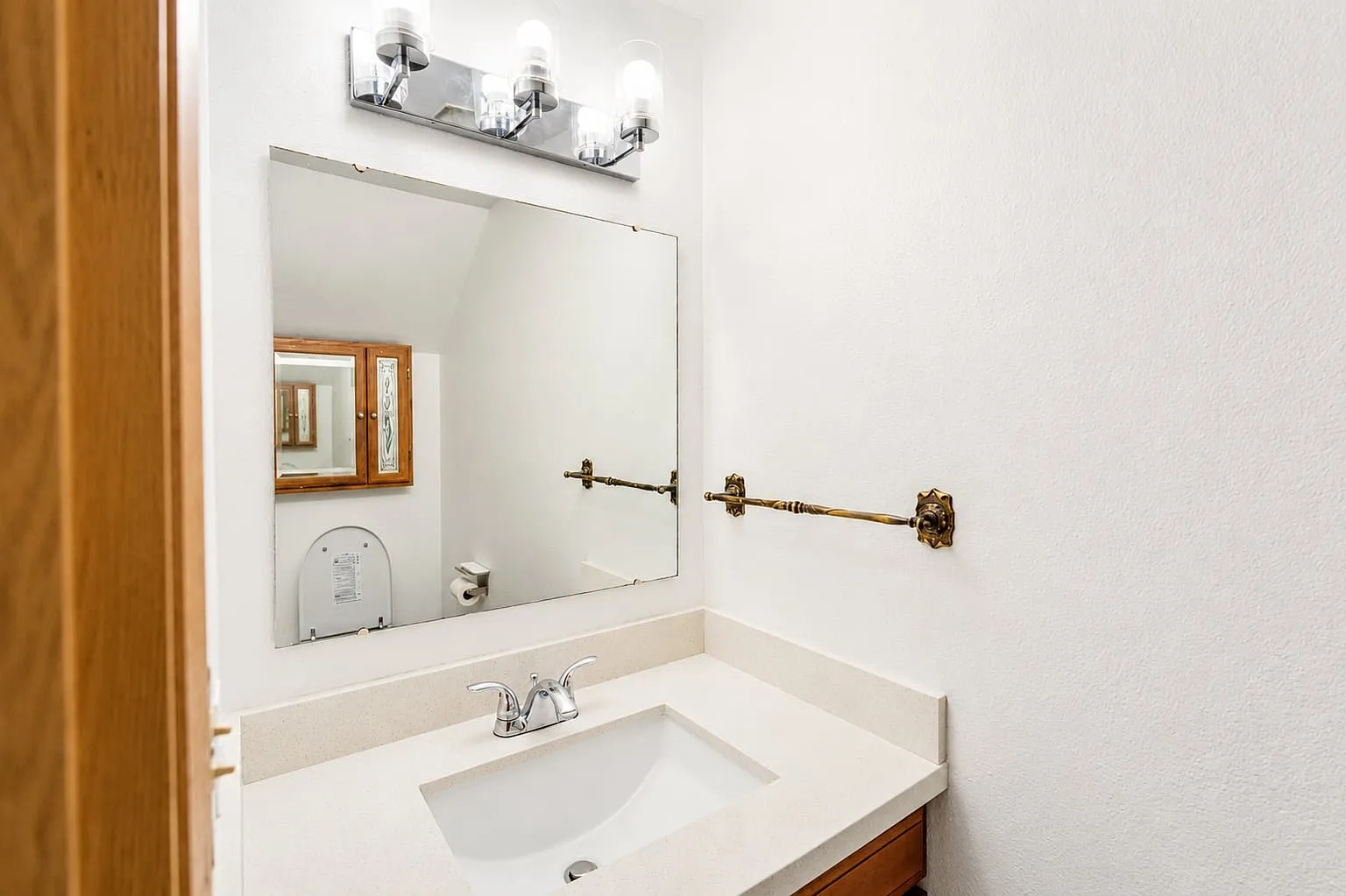 Spacious Tacoma Single Unit | 4827 S 56th St | $1950/mo. — Photo 3