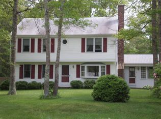 11 Race Ln, Sandwich, MA 02563