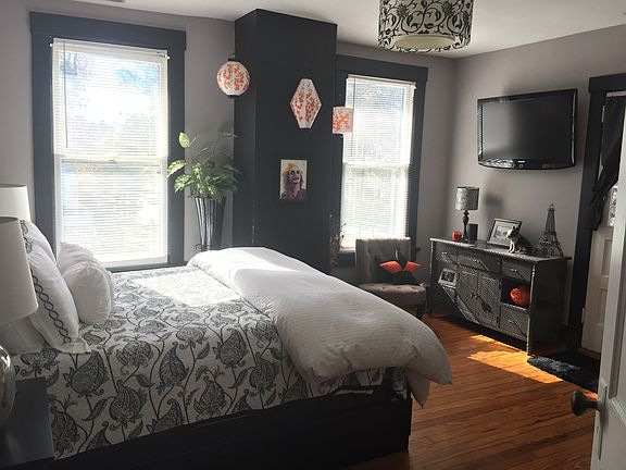 Bedroom with balcony and huge walk-in closet