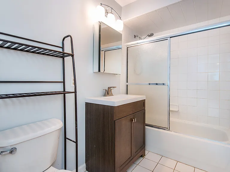 901 Stuyvesant Ave #101 — Photo 16
