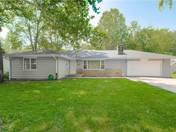 8116 N Main St, Kansas City, MO 64118