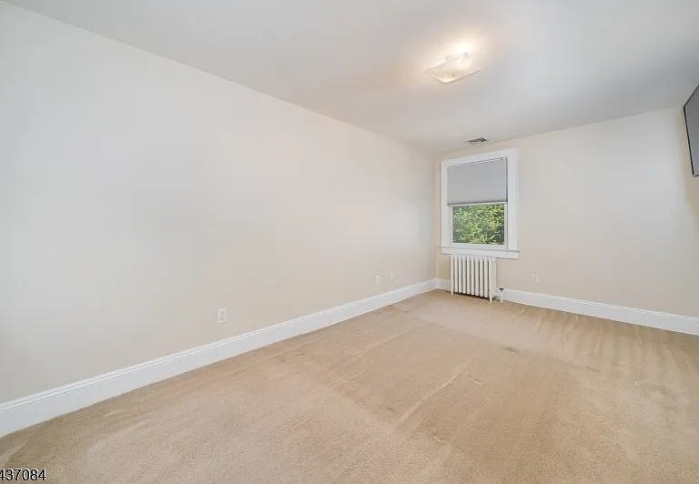 59 N Passaic Ave — Photo 21