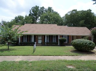 6725 Burlingame Dr, Memphis, TN 38141