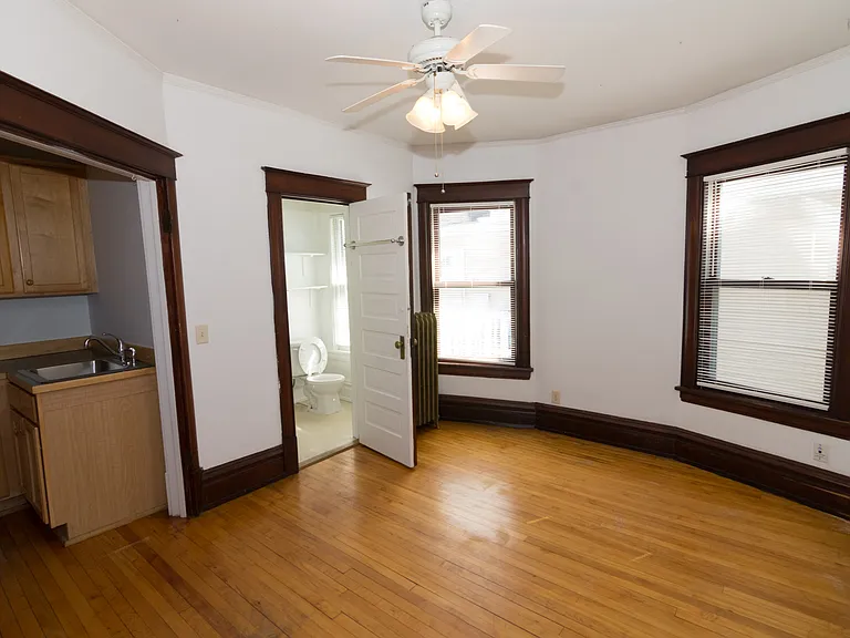 Blaisdell Avenue Apartments — Photo 43