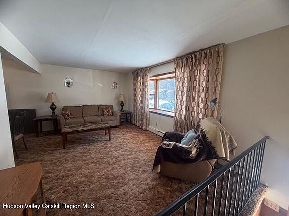 5th image of 15 Redwood Road