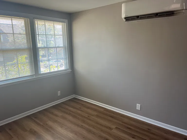 1104 Argyle Ave #A — Photo 6