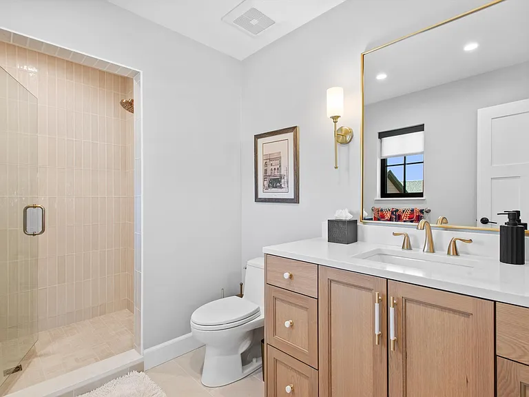 110 Bowles Dr — Photo 38