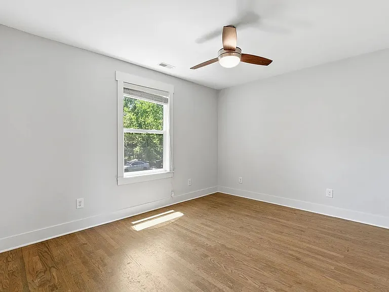 1224 Bessie Ave — Photo 19