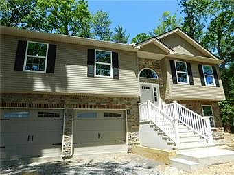 5th image of 225 Woodland Dr