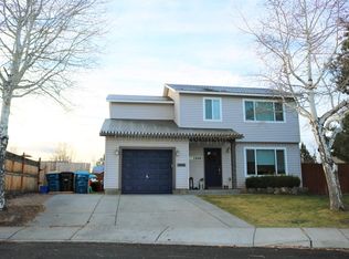 936 NW Spruce Tree Pl, Redmond, OR 97756