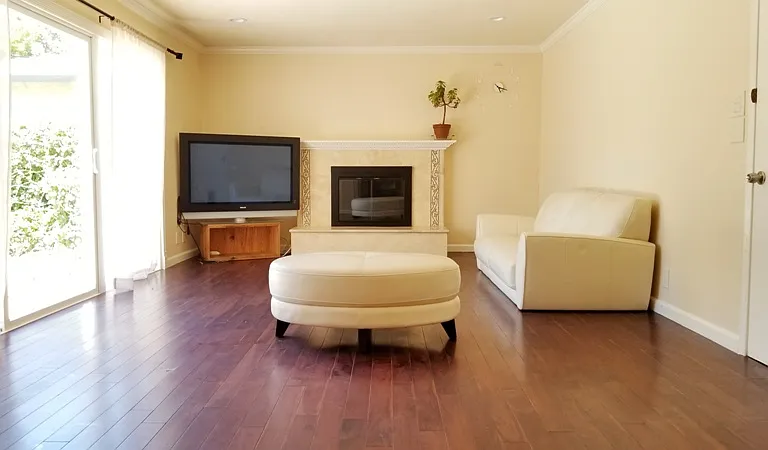 4760 Castlewood Dr — Photo 6