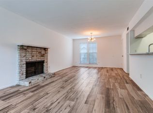 5881 Preston View Blvd APT 215, Dallas, TX 75240