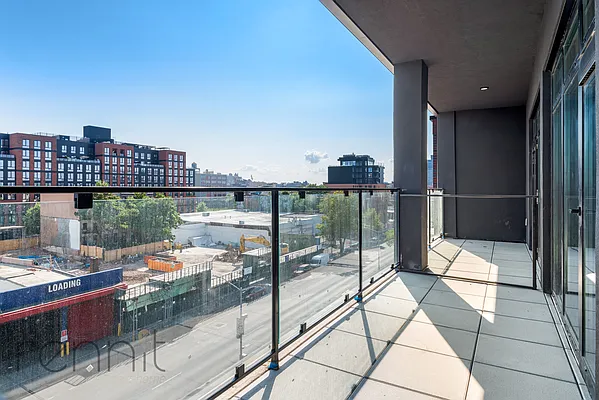 Rented by Rennit Inc. | media 30