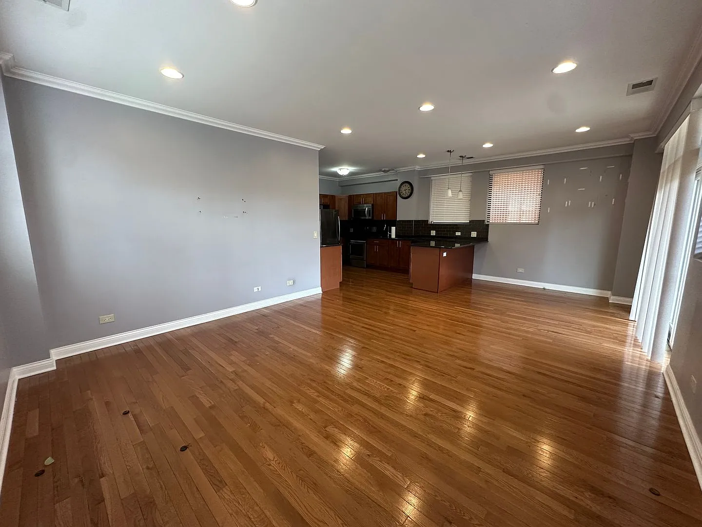 2 bed, 1350 sqft, $2,600 — Photo 3