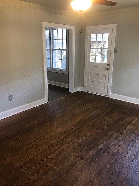 2nd image of 2705 Pine Ave