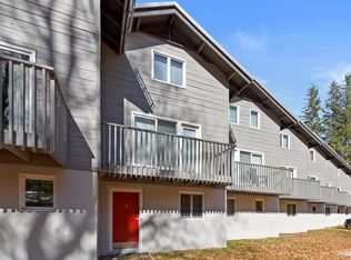 2 Burr Oak Rd, Bondville, VT 05340