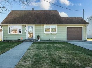 379 Evans Ave, Oceanside, NY 11572